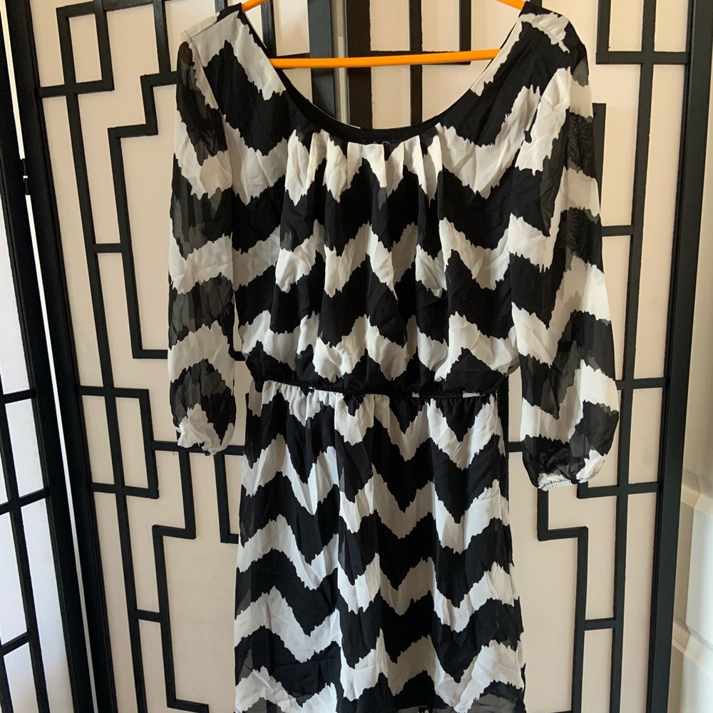 Love reign mini dress, size M